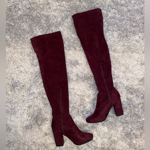 Carlos Santana Suede Knee High Boots - Picture 2 of 4